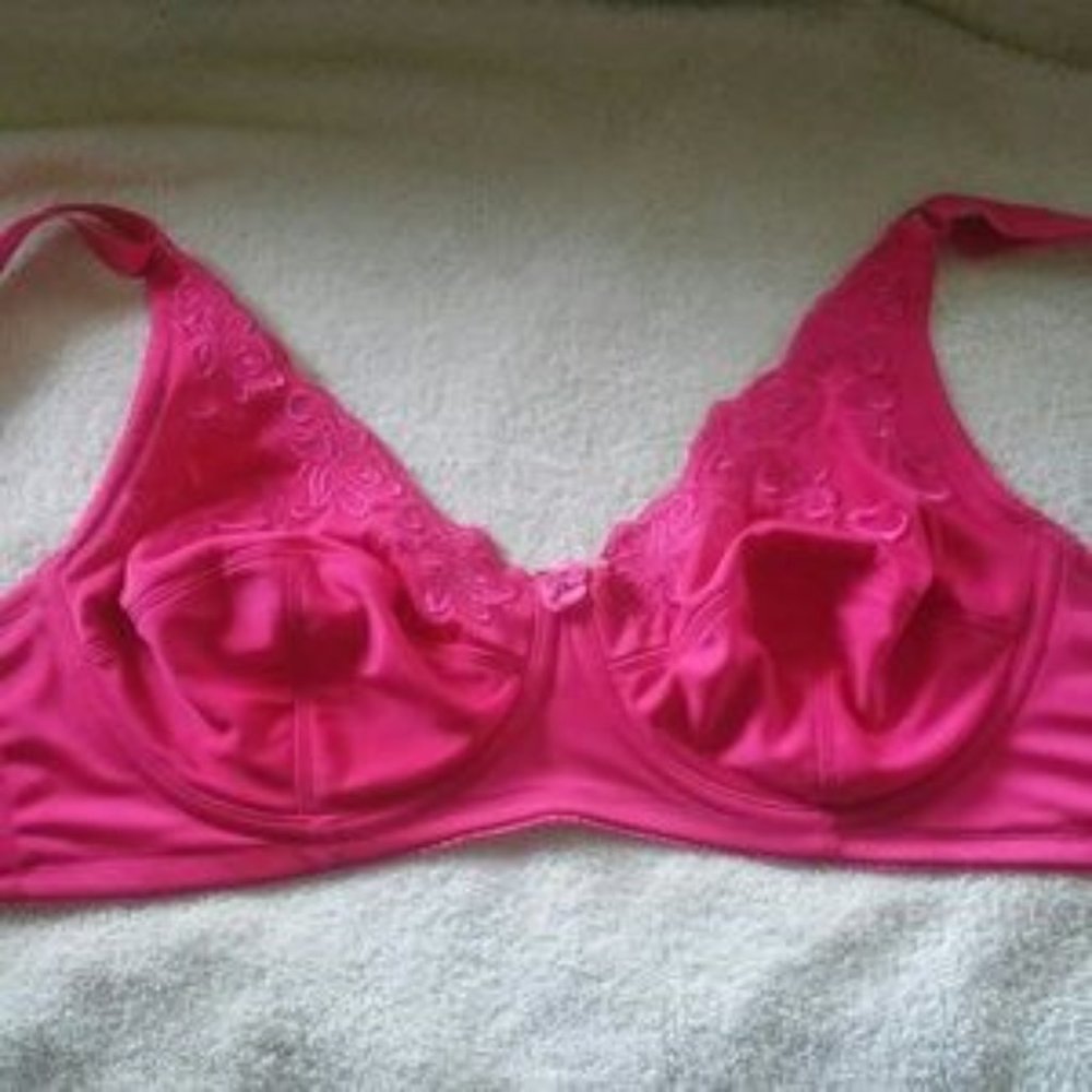 Delta Burke Bra